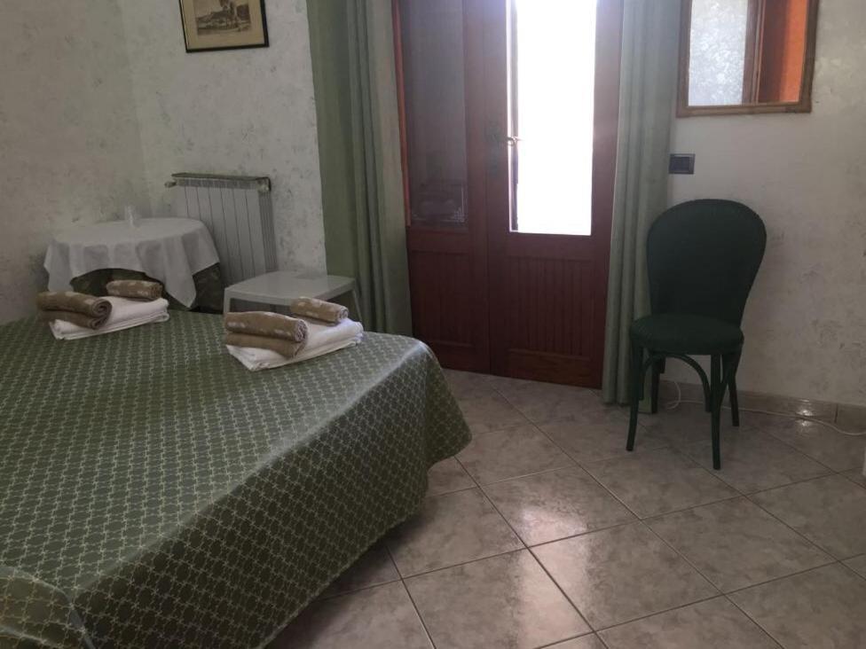 B&B Garzia Marinella  Buitenkant foto