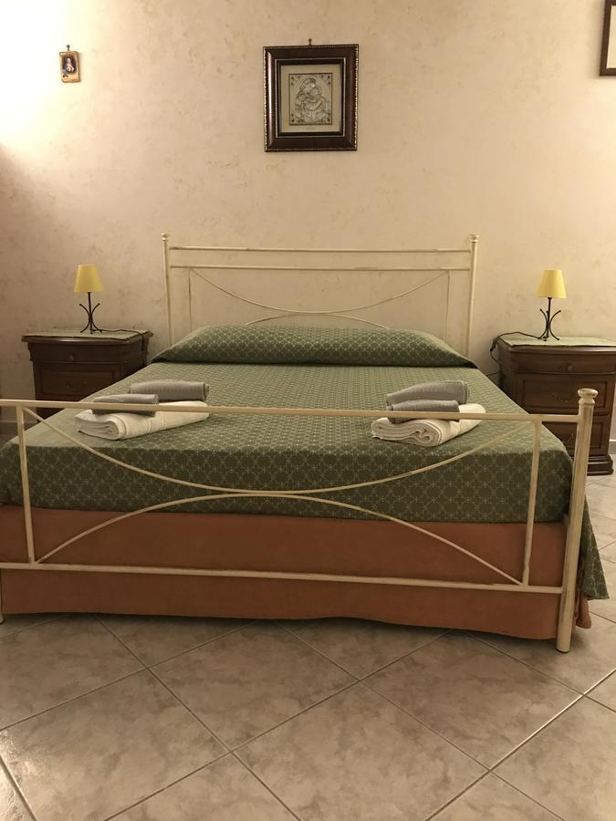 B&B Garzia Marinella  Buitenkant foto